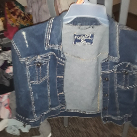 Jean jacket - Picture 3 of 3